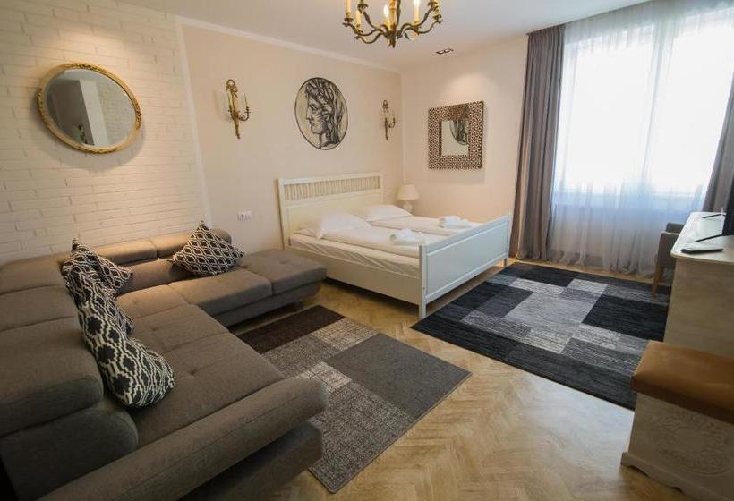 ペンション Vila Antica