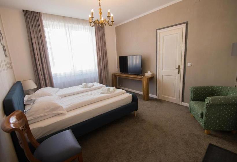 ペンション Vila Antica