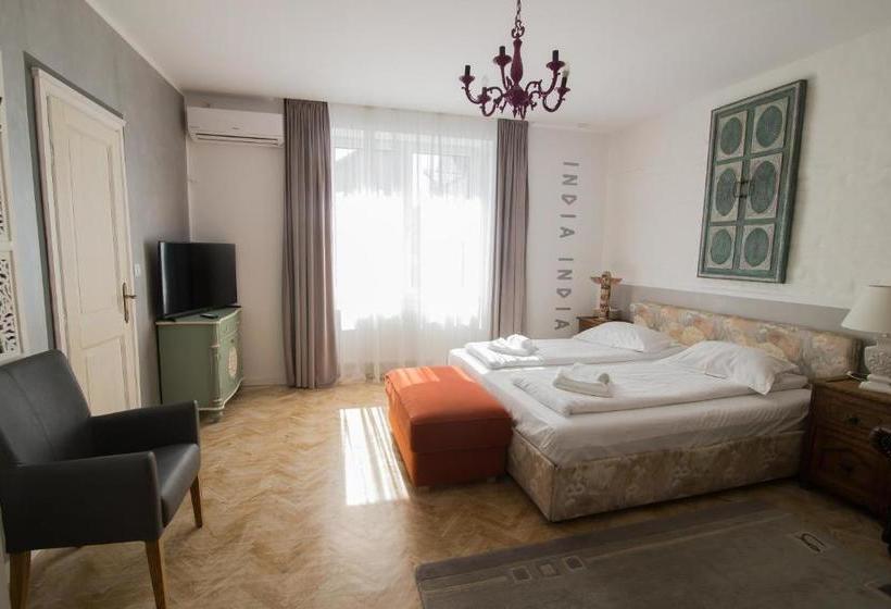 ペンション Vila Antica