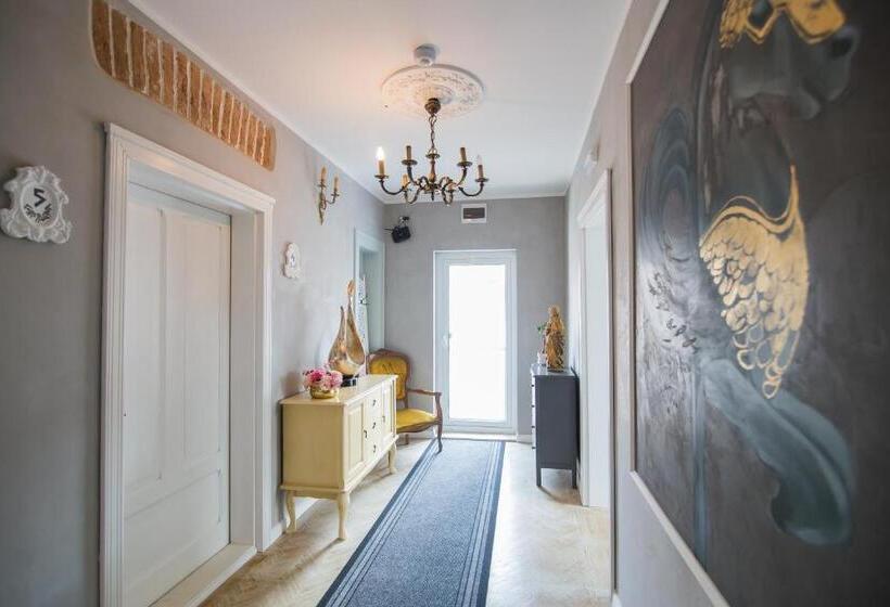 ペンション Vila Antica