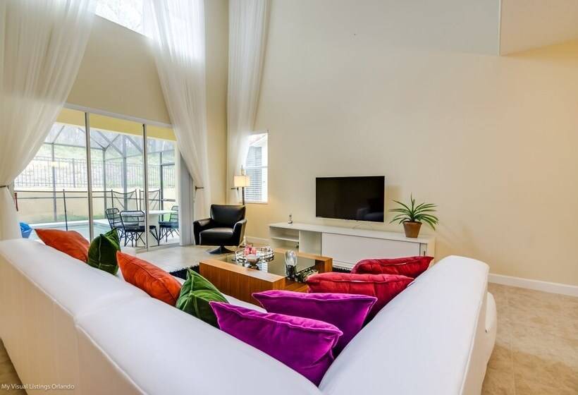 Fantastic Resort 5 Bed 5 Bath Villa With Pool