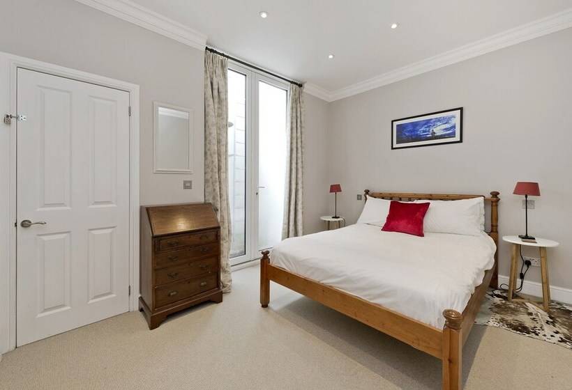 Fulham 4 Bed House & Garden Near Tube