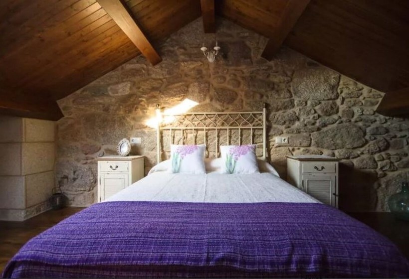 106307 House In Vilar De Parada