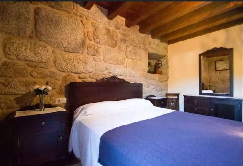 106307 House In Vilar De Parada