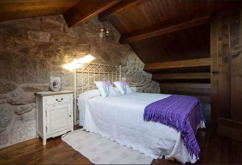 106307 House In Vilar De Parada