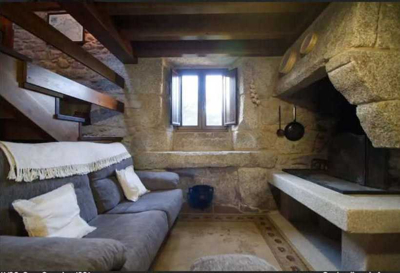 106307 House In Vilar De Parada