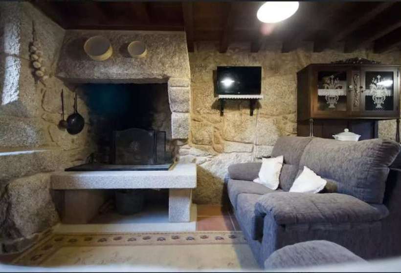 106307 House In Vilar De Parada