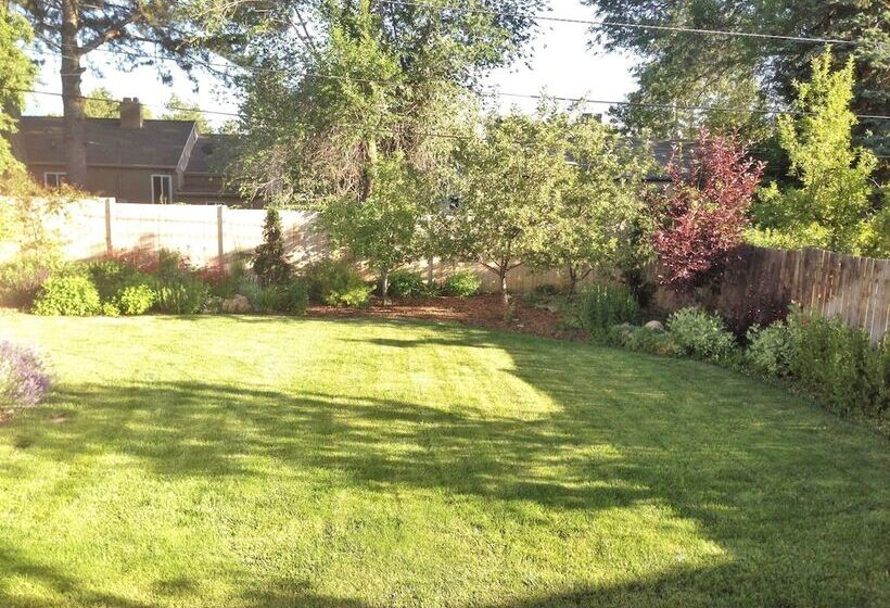 3 Bedroom Cottage Near Sugarhouse Park