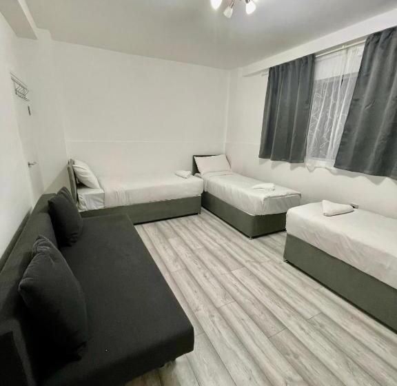 Общежитие Comfortable Cosy Budget Studios In City Center