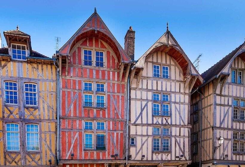 Appart Hotel De La Tour