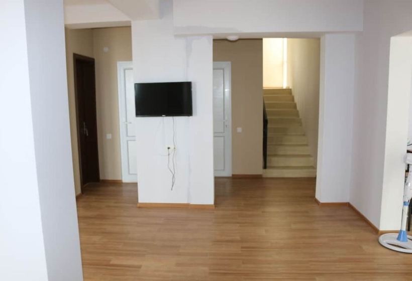 تختخواب و صبحانه Gina Shekvetili