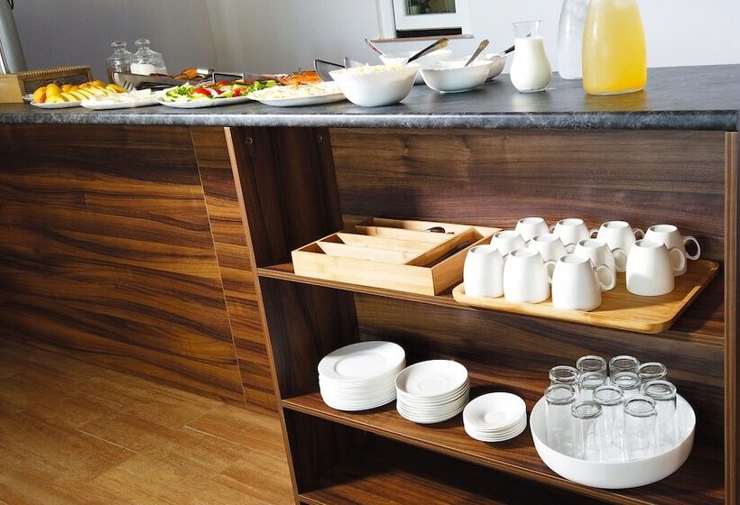 تختخواب و صبحانه Gina Shekvetili