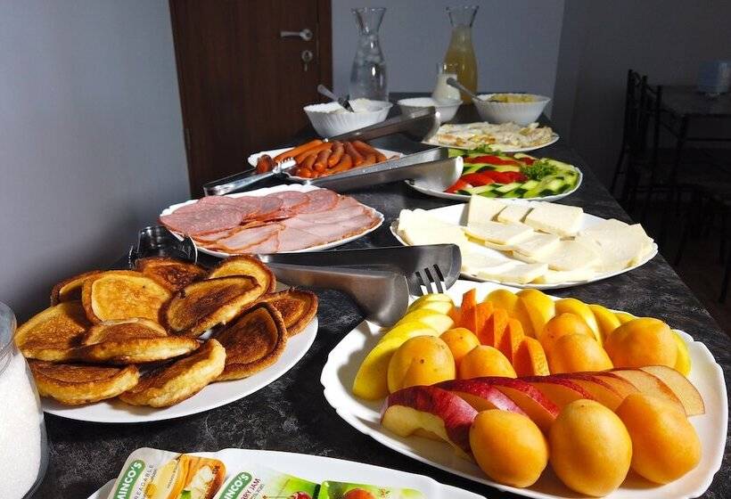 تختخواب و صبحانه Gina Shekvetili