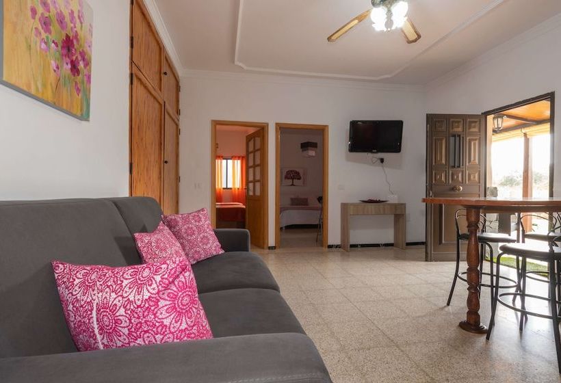 Casa De Vacaciones Con Piscina Compartida Ii