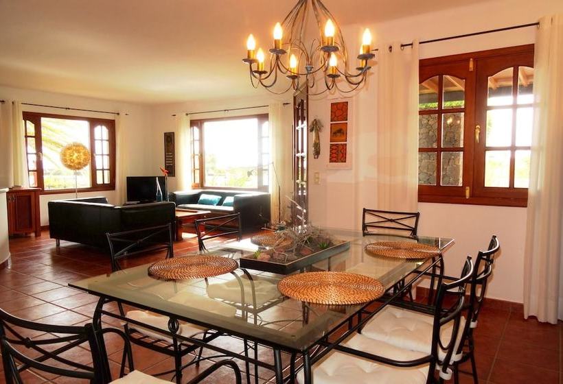 Casa Sueño En El Pueblo De Mala