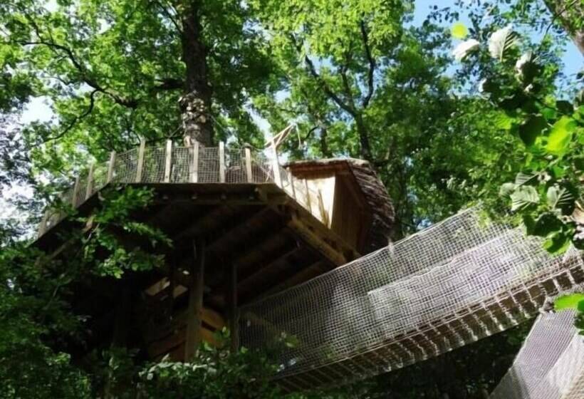 Отель Les Cabanes Du Lac Du Der