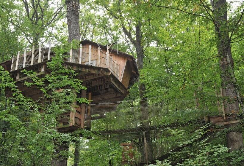 Отель Les Cabanes Du Lac Du Der