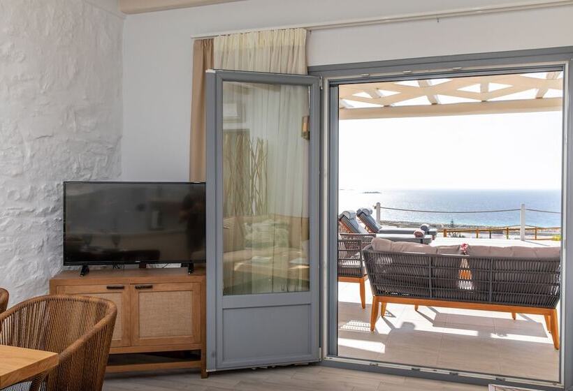 ホテル Mythology Naxos Villas & Suites