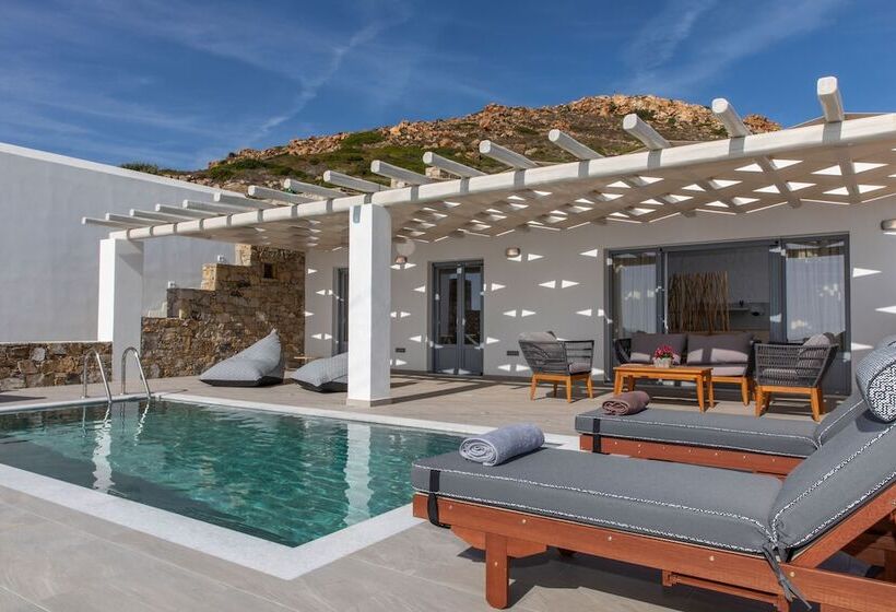 ホテル Mythology Naxos Villas & Suites