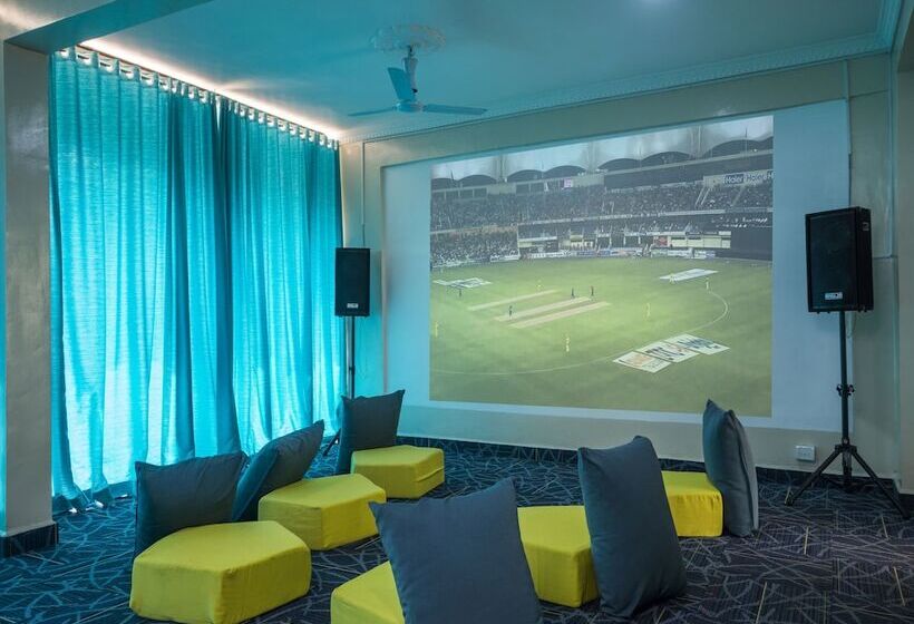 ホテル Shivam Resort By Oyo Rooms