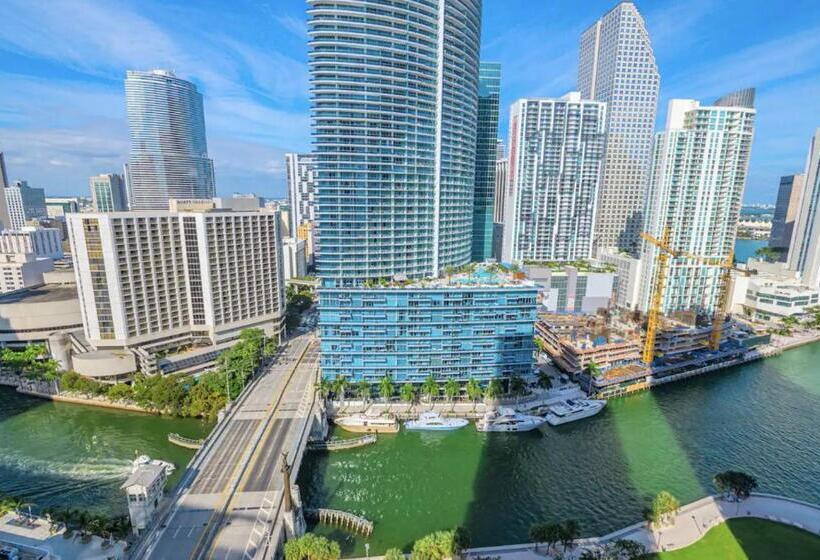 Icon Brickell Residences