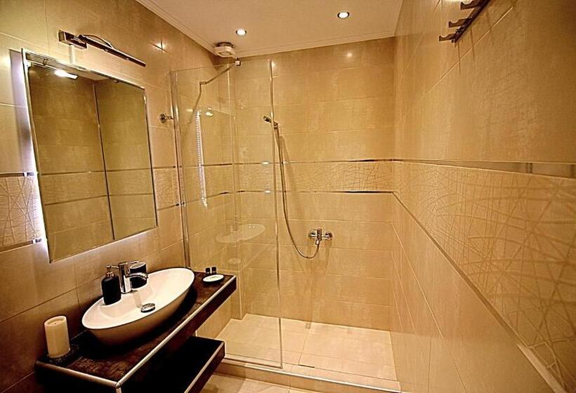 Imagine Luxury Suites