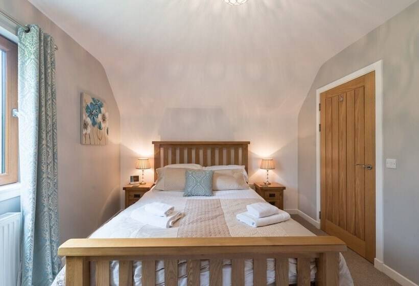 Lord Galloway 34, Newton Stewart