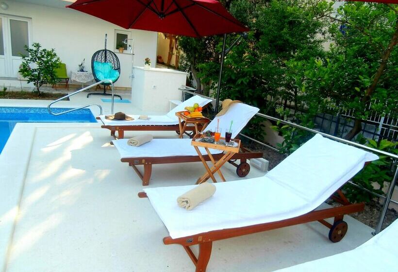 Пансион Apartments Song