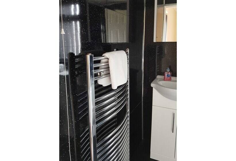 膳宿费 Hollinside Road