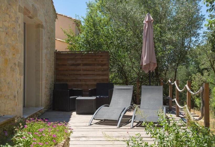 ペンション Le Mas Des Alexandrins