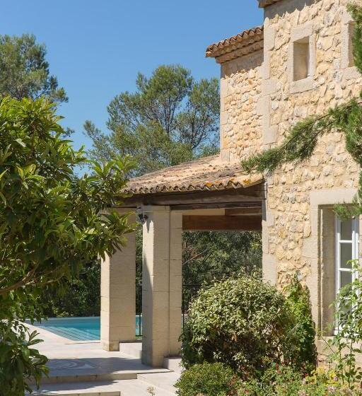 ペンション Le Mas Des Alexandrins