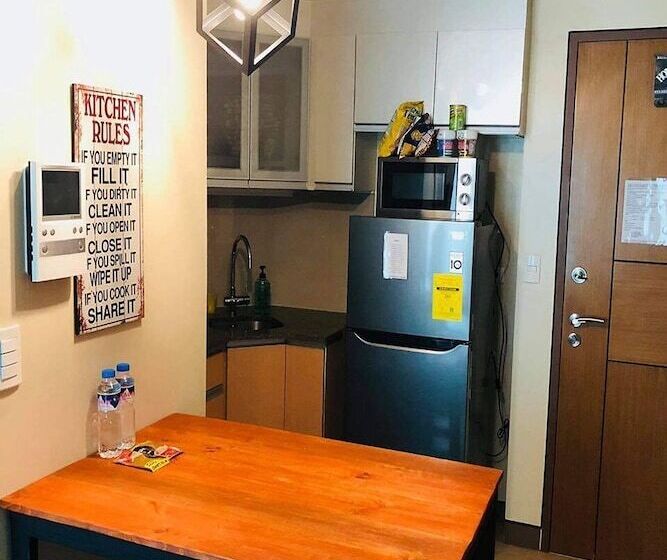 پانسیون Prs At One Palm Tree Villa Near Airport