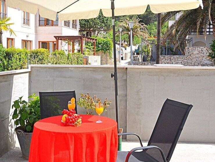 بنسيون Rooms Anna