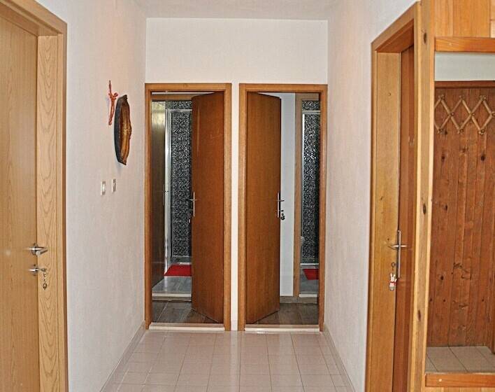 بنسيون Rooms Anna