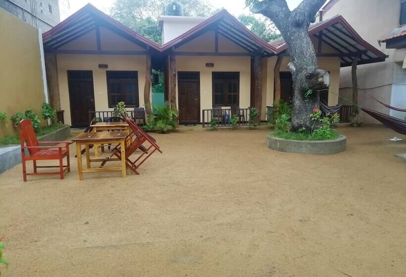 بنسيون Surf & Relax Inn Arugambay