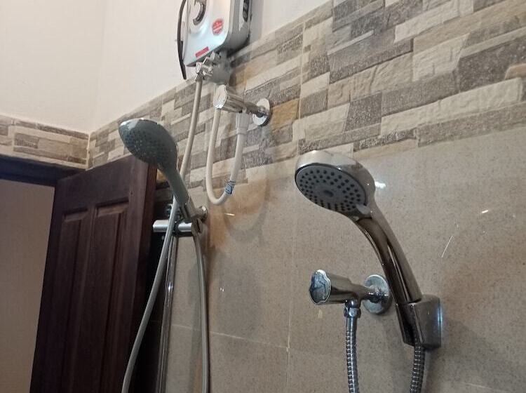 بنسيون Surf & Relax Inn Arugambay