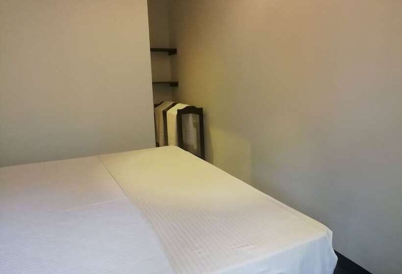 بنسيون Surf & Relax Inn Arugambay