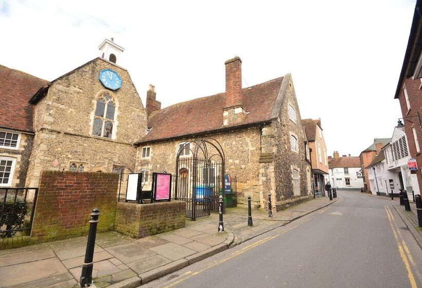 דירת נופש City Center Quiet Hidden Gem