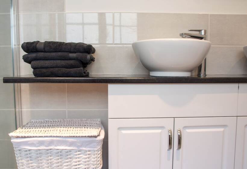 דירת נופש City Center Quiet Hidden Gem