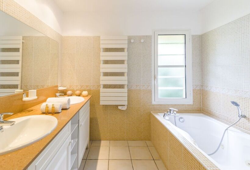 住所  Lagrange Vacances La Clairière Aux Chevreuils