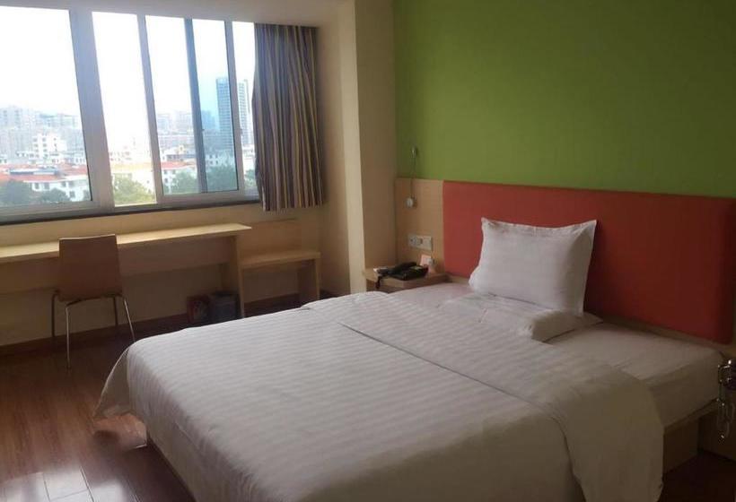 酒店 7 Days Inn Ganzhou Railway Station Waitan No.1 Branch