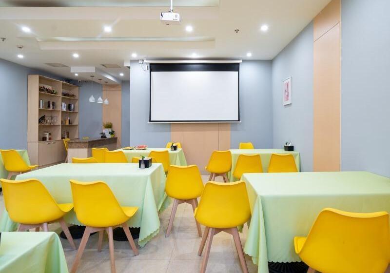 Отель Greentree Inn Jiangsu Wuxi Nanchang Walking Street Tongyang Road Business