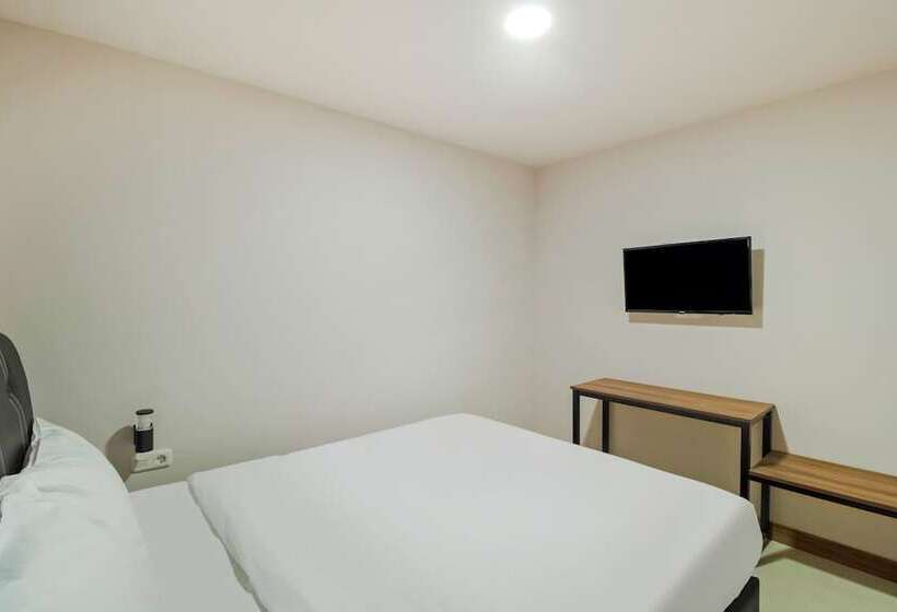 هتل Capital O Sentra Paskal