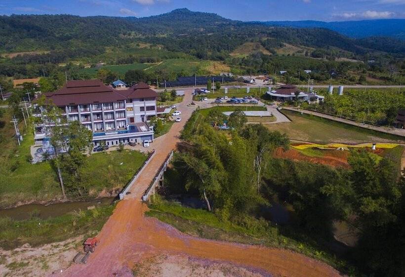هتل Phurua Sanctuary Resort And Spa