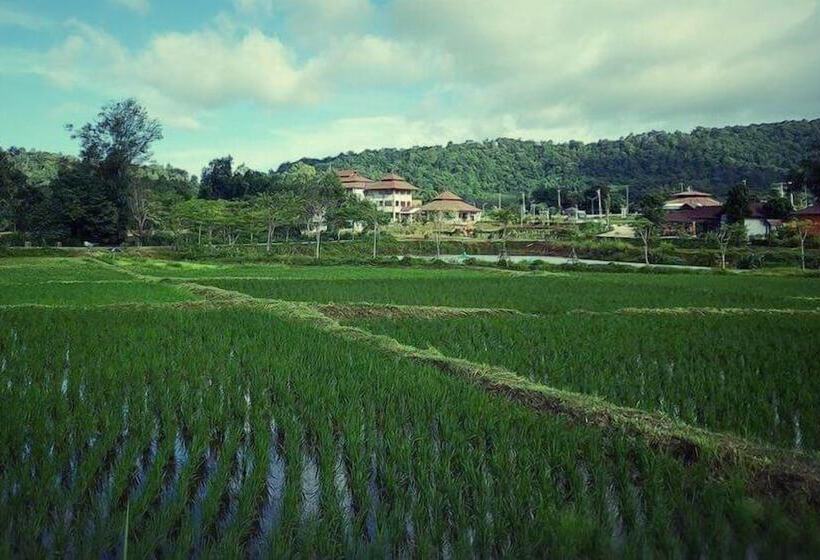 هتل Phurua Sanctuary Resort And Spa
