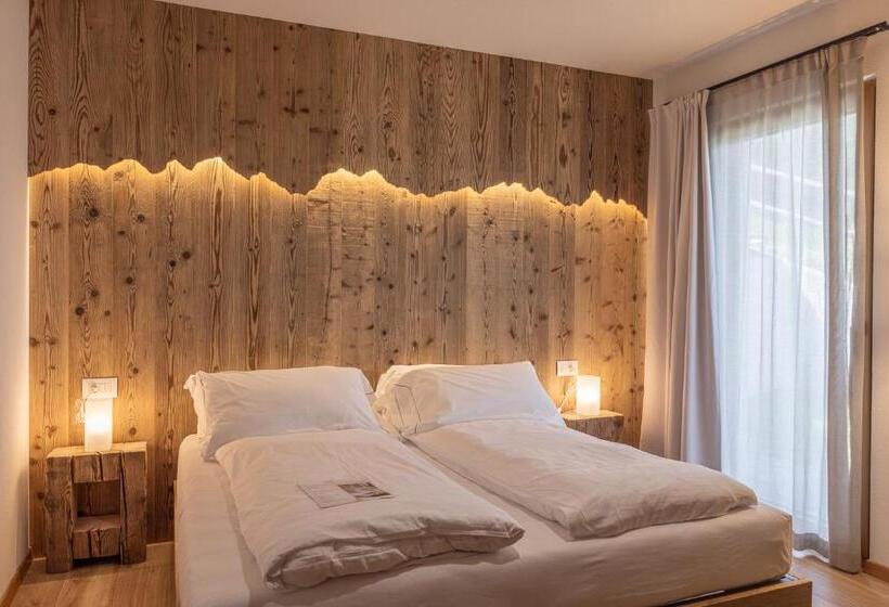 旅馆 Giallo Dolomiti Wellness