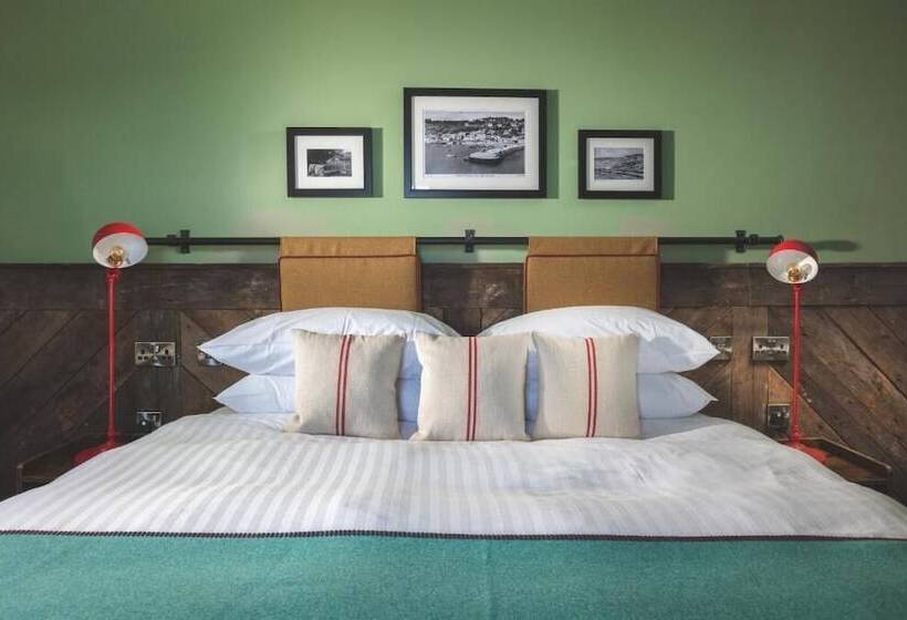 فندق صغير Rock Point Inn