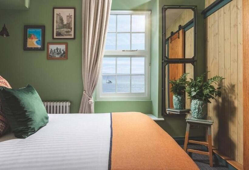 فندق صغير Rock Point Inn