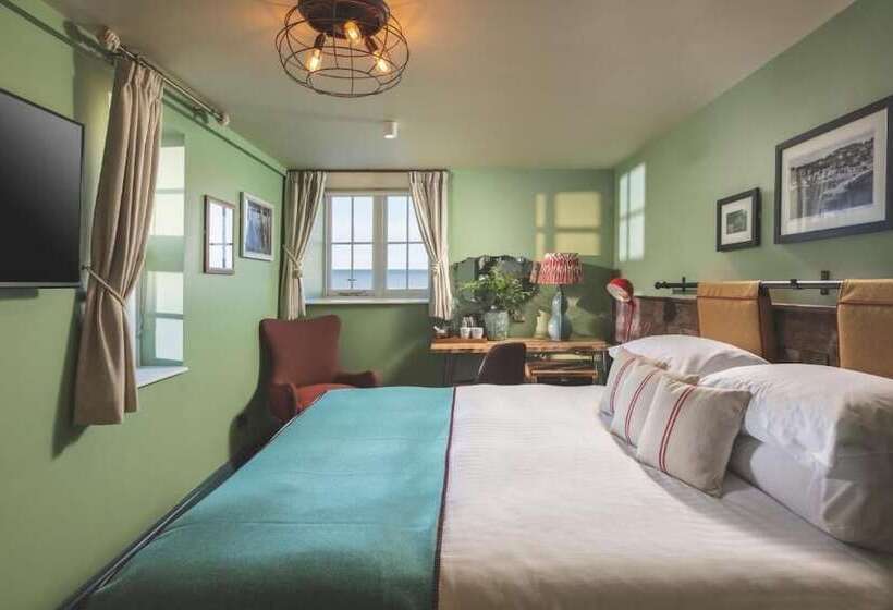 ユースホステル Rock Point Inn