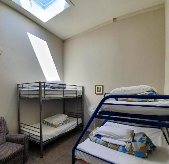 הוסטל Stay In Tekapo Backpackers